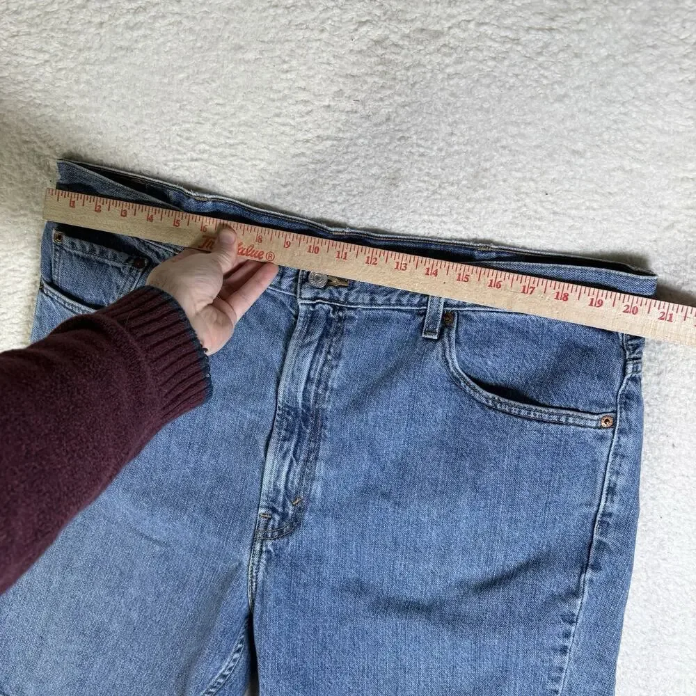 Vintage Levis Shorts Mens 42 Dad Jorts Blue Denim 505 Medium Wash Y2K 2007